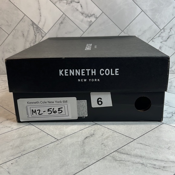 NWT Kenneth Cole New York Womens Kiera Black Zipper Slip On Leather Sneakers 6M - Picture 9 of 9